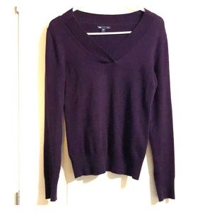 GAP Crossover Vee Sweater